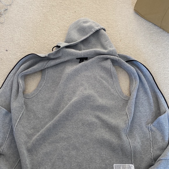 Banana Republic cotton Athletic Vest - Picture 3 of 3